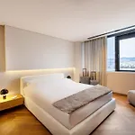 Skysuite42 *