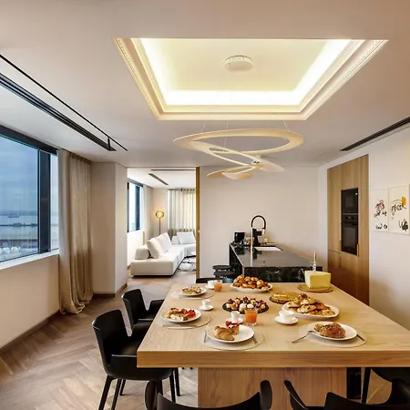 Skysuite42